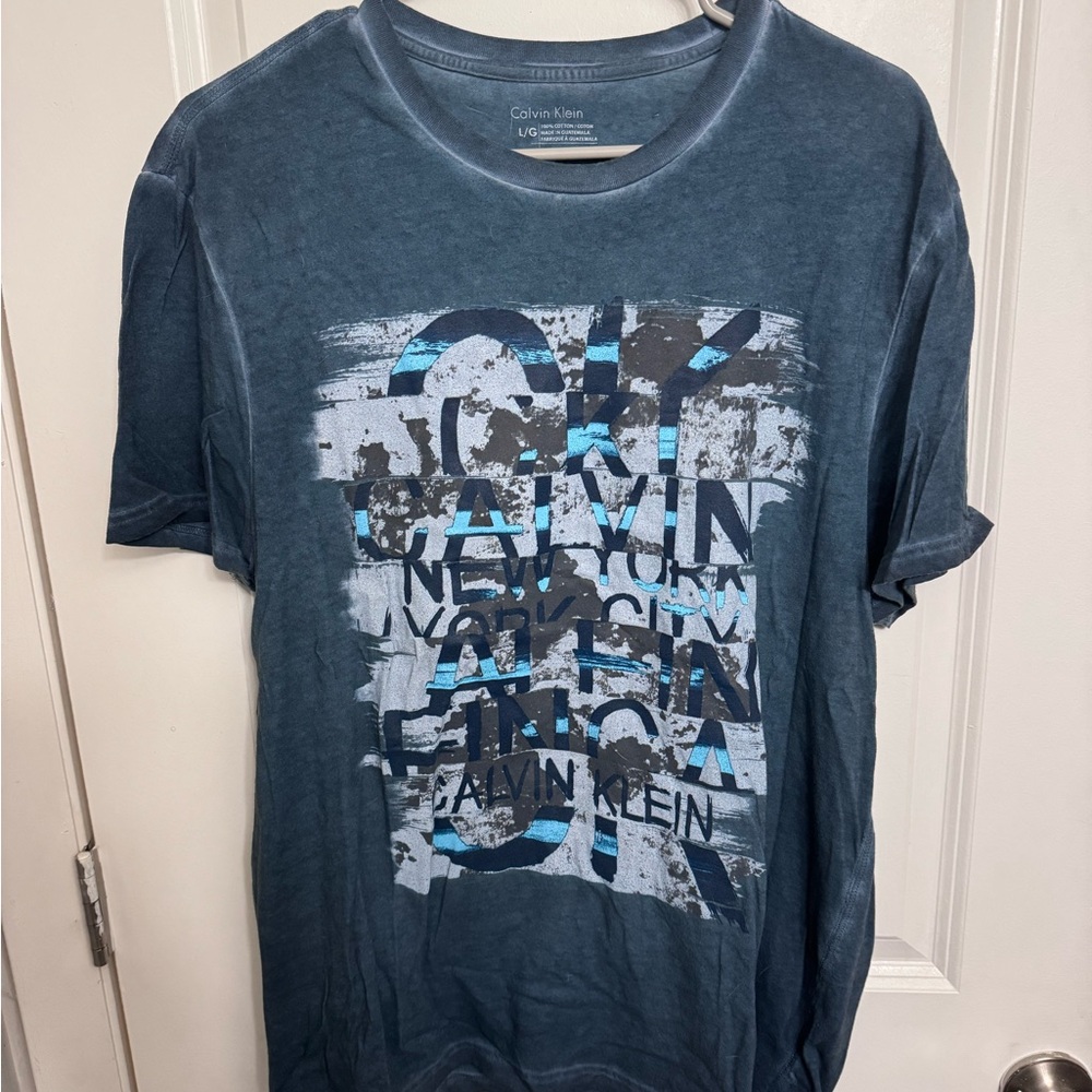 Calvin Klein Men's Blue Graphic T-Shirt